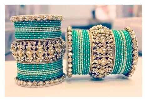 BANGLES SET